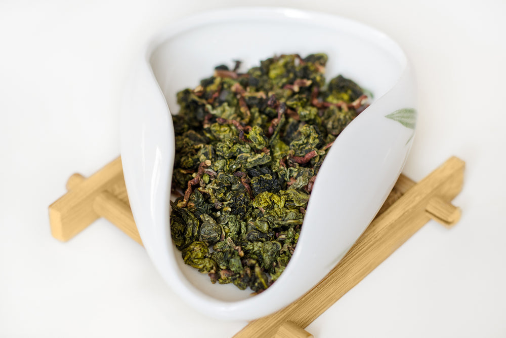 oolong tea in white bowl 